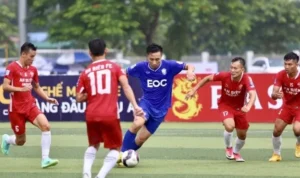 vị trí đá thòng trung vệ trong bóng đá